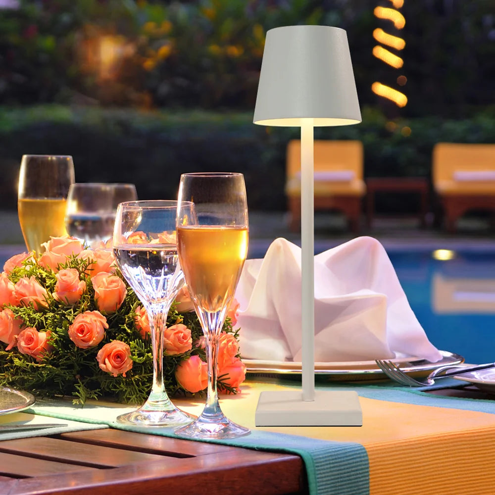 Classic-Table-Lamp-Ligga-Abajur-Classico-LED-Mercado-Ligado