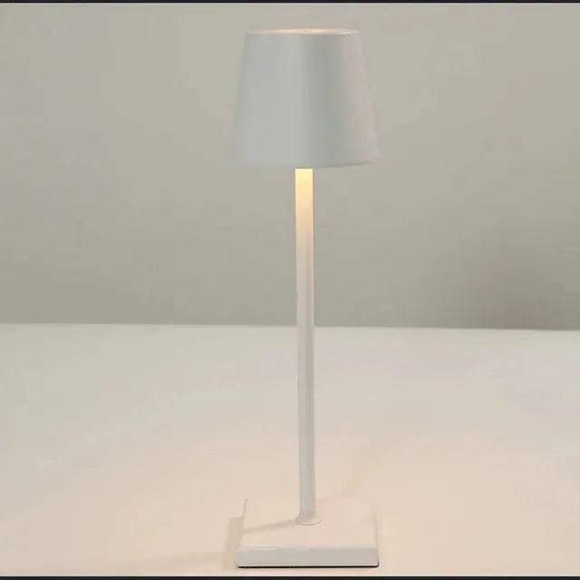 Classic-Table-Lamp-Ligga-Abajur-Classico-LED-Mercado-Ligado