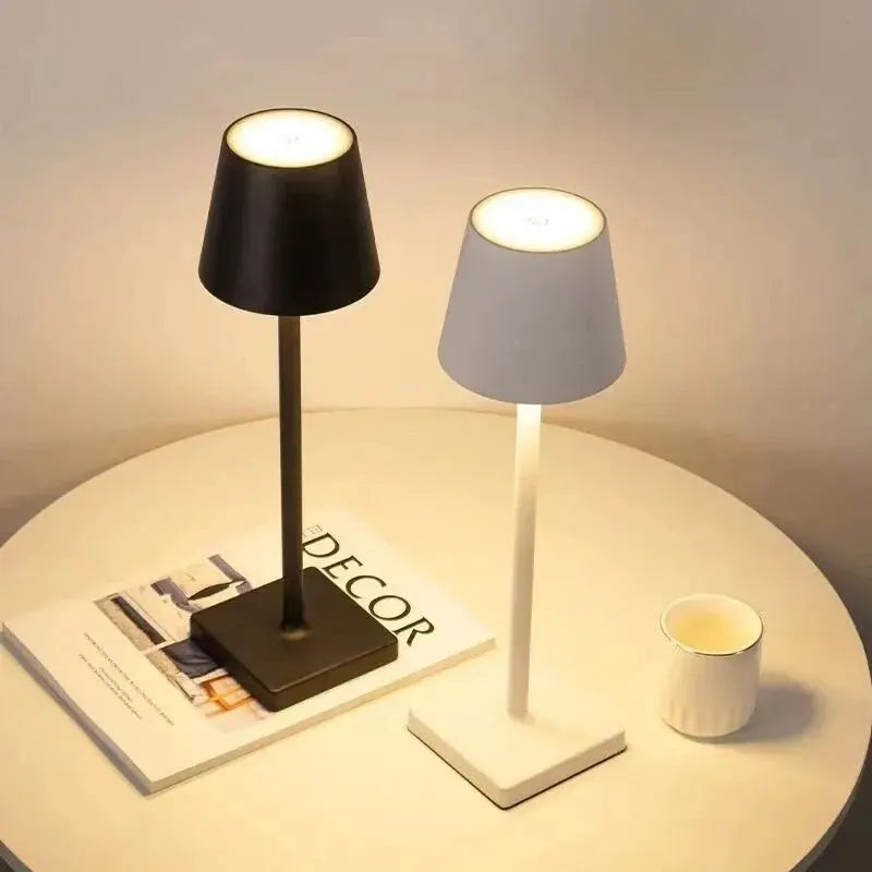 Classic Table Lamp Ligga - Abajur Clássico LED